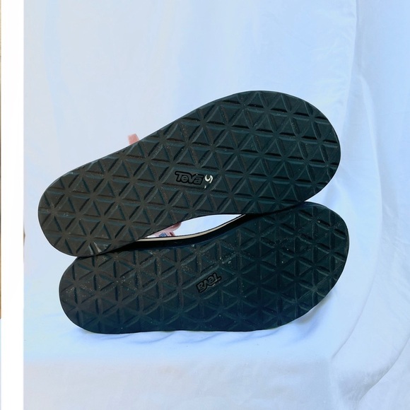 TEVA | FLATFORM UNIVERSAL STRAPPED SANDAL IN LIGHT MULTI COLOR SIZE 10 - Picture 6 of 6